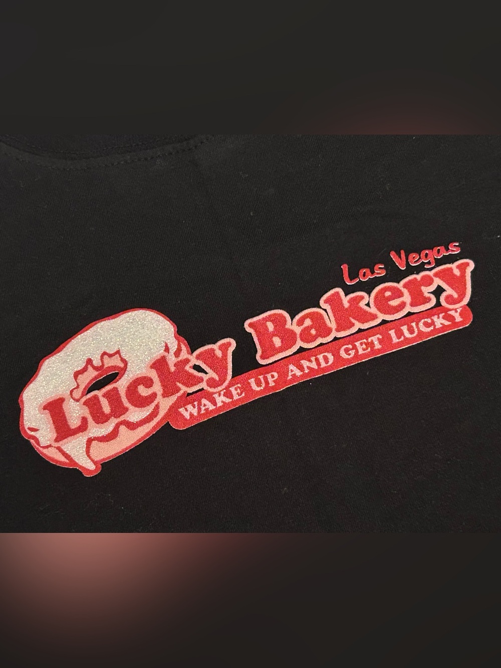 Lucky Bakery T-Shirt ladies XL EUC Flamingo Las Vegas donut pink retro gambling